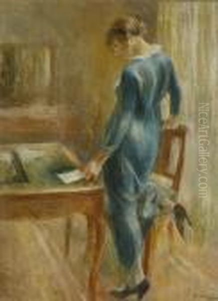 Jeune Femme Debout Lisant Une Lettre Oil Painting by Otto Vautier