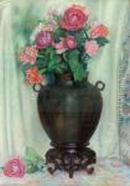 Stillleben Mit Rosenbouquet In Dunkler Henkelvase. Oil Painting by Charles L'Eplattenier