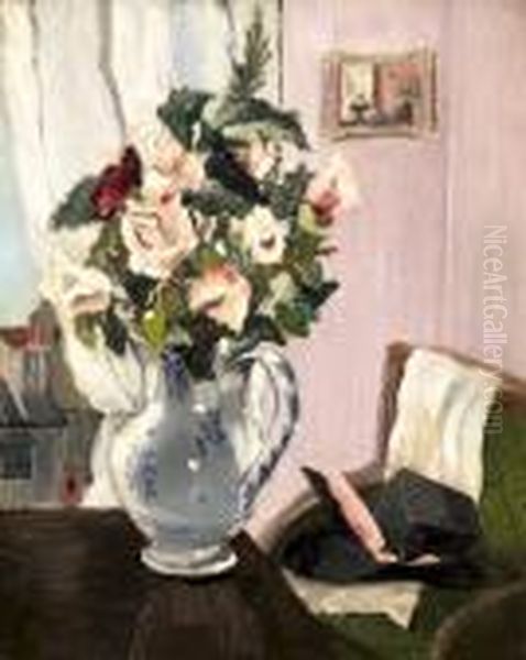 Vase De Roses Dans Un Salon Oil Painting by Vera Rockline