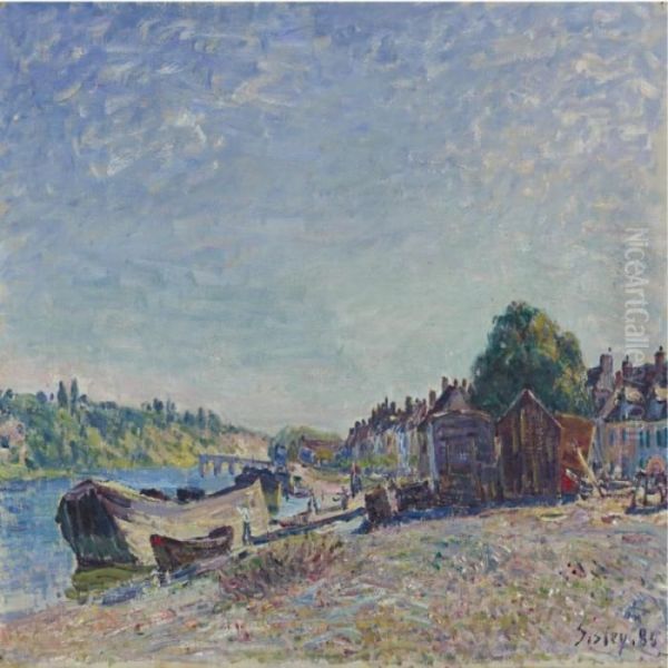 Les Bords Du Loing A Saint-mammes Oil Painting by Alfred Sisley