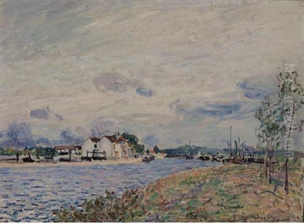 L'embouchure Du Loing A Saint-mammes Oil Painting by Alfred Sisley