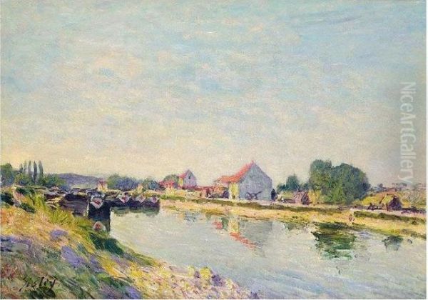 Chalands Sur Le Loing Oil Painting by Alfred Sisley