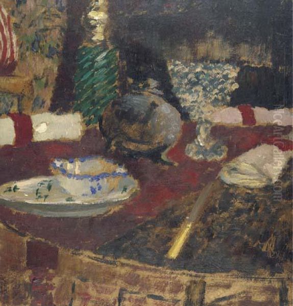 La Sauciere Oil Painting by Jean-Edouard Vuillard