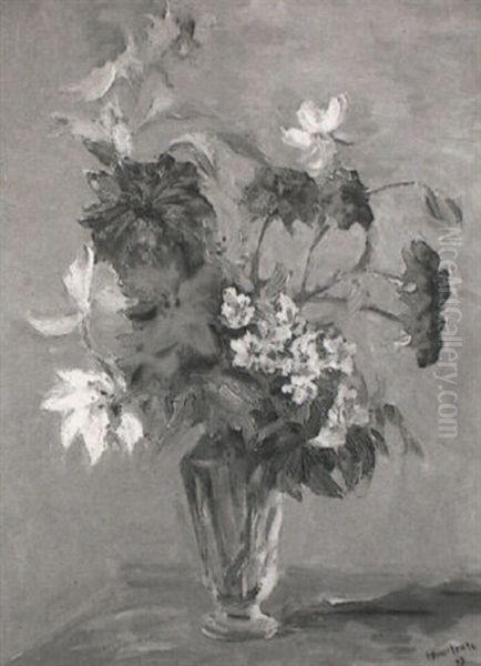 Rote Und Weise Blumen In Glasvase Oil Painting by Gaston Haustrate