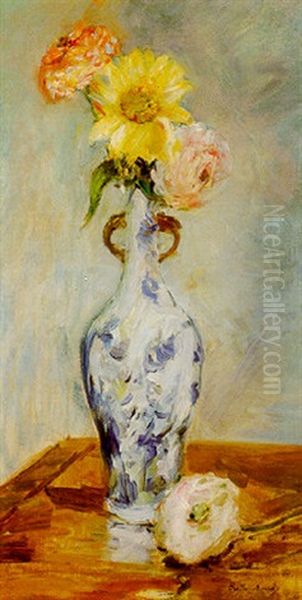 Le Vase Bleu Oil Painting by Berthe Morisot