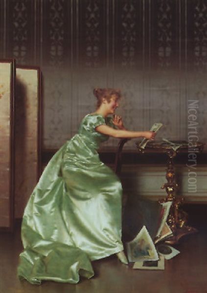 La Collezionista Di Stampe Oil Painting by Vittorio Reggianini