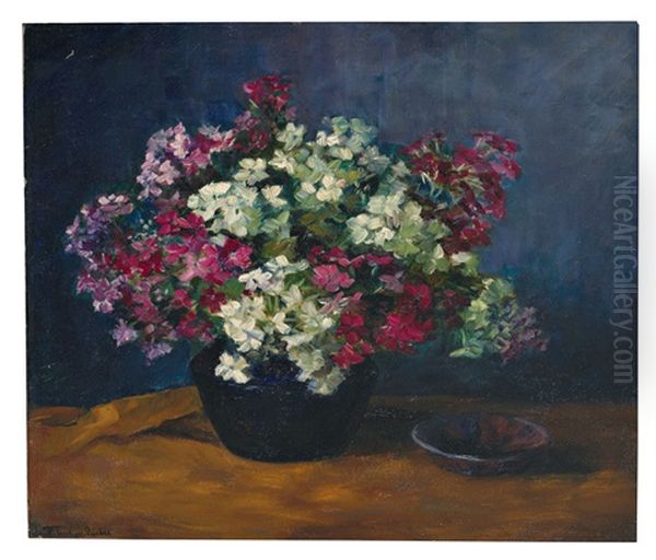 Blumenstilleben In Blauer Vase Neben Schale, Sonnig Beleuchtet Vor Dunkelblauem Hintergrund by Fanny Tiedjen-Bieber